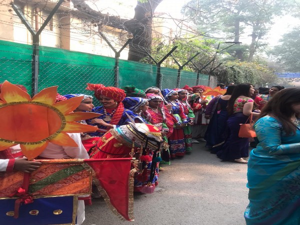 Children waiting outside a Delhi government school in South Delhi for US First Lady Melania Trump's welcome