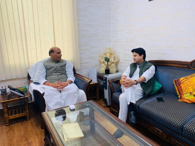 Jyotiraditya Scindia meets Rajnath Singh