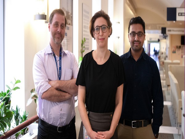 Arinjay Banerjee (R) with Robert Kozak (L) and Samira Mubareka