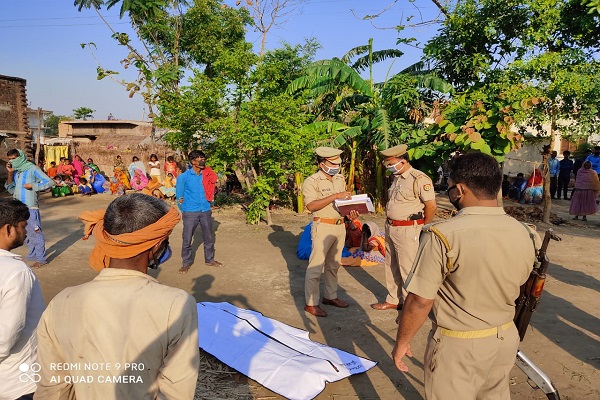 मौके पर पहुंची पुलिस