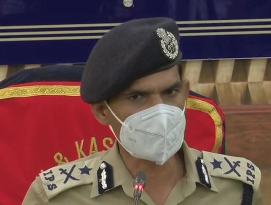 IG Police Kashmir, Vijay Kumar addresses a press conference in Srinagar