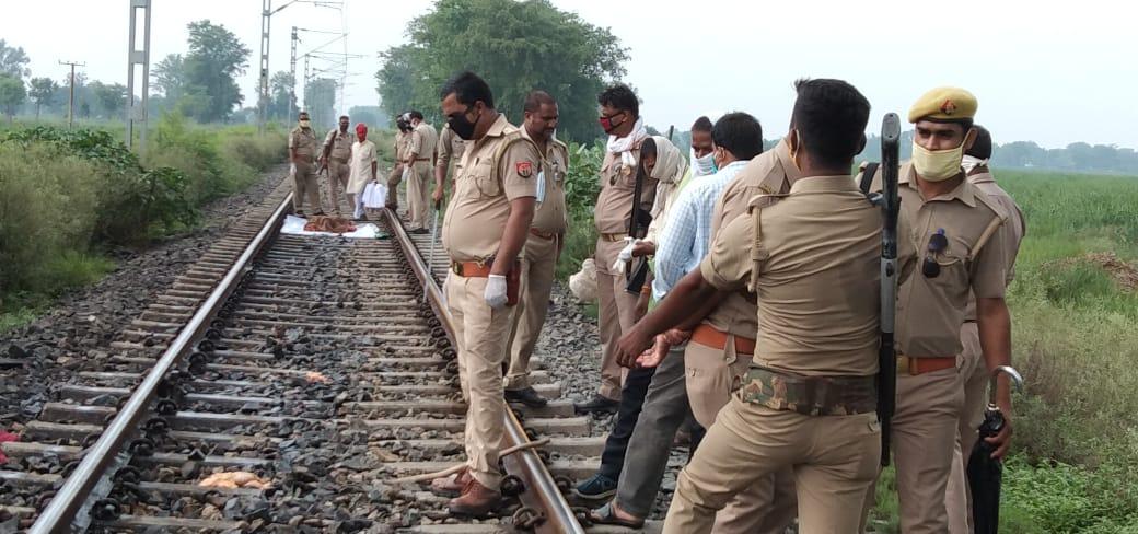 मौके पर मौजूद पुलिस कर्मी