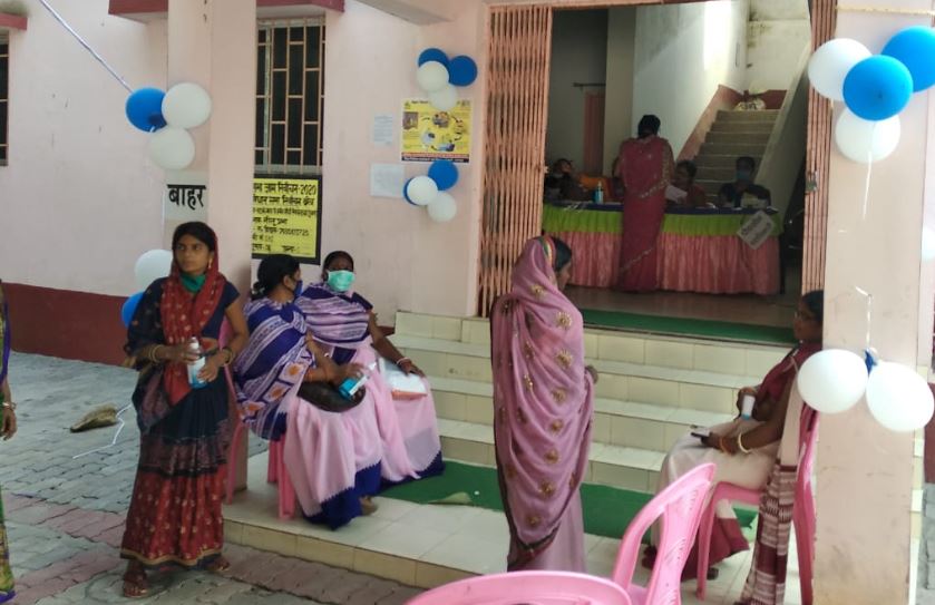 People standing to caste vote