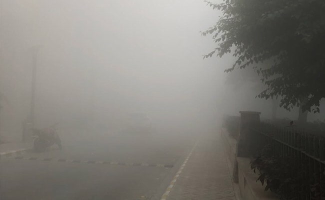 Smog engulfs New Delhi on Wednesday