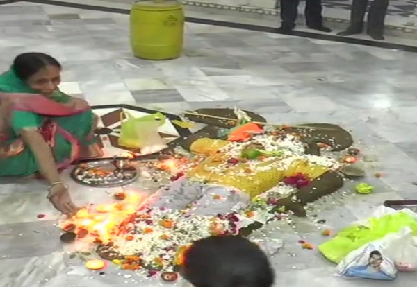 Prayers at Dwarkadhish temple in Kanpur