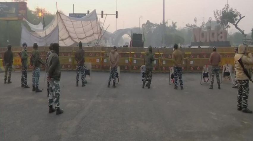 Farmers continue to hold a sit-in protest at Chilla border (Delhi-Noida Link Road)