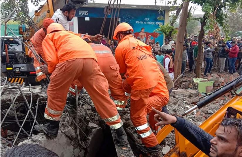 मौके पर राहत और बचाव कार्य जारी