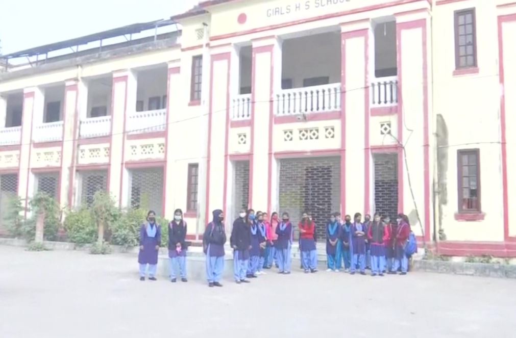 Schools in Bihar reopen for students of classes 9-12th