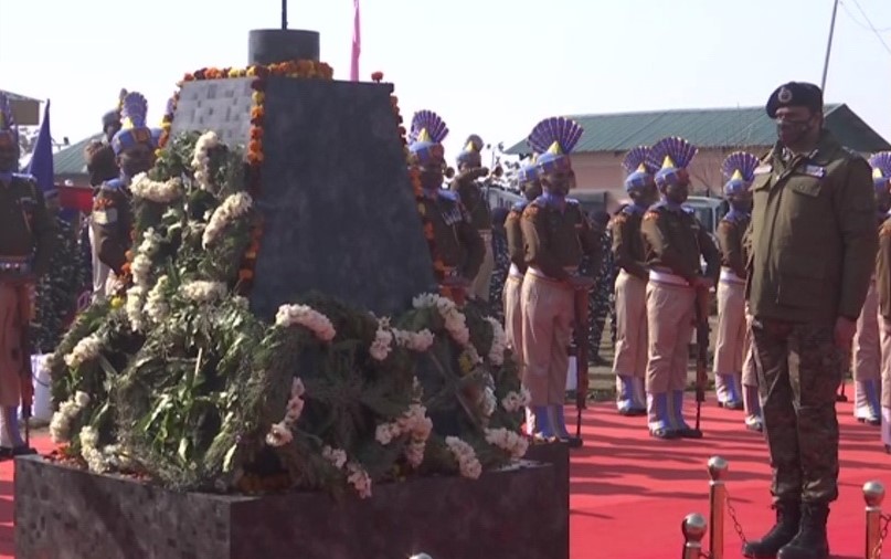 CRPF paid floral tributes to the 40 jawans