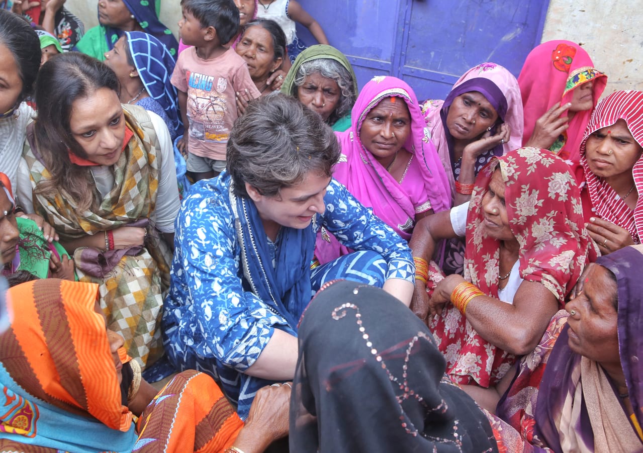 Priyanka Gandhi Vadra on Sunday reached Prayagraj in Uttar Pradesh to extend support to boatmen who were allegedly harassed by local police