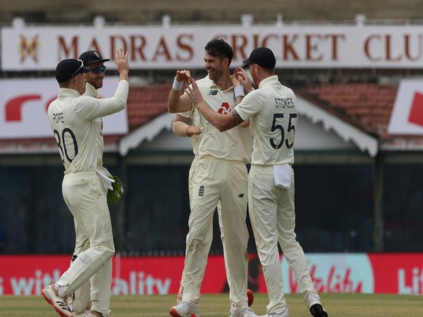 James Anderson with teammates