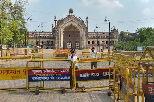 कोरोना के चलते यूपी में रविवार को रहेगी साप्ताहिक बंदी (फाइल फोटो)