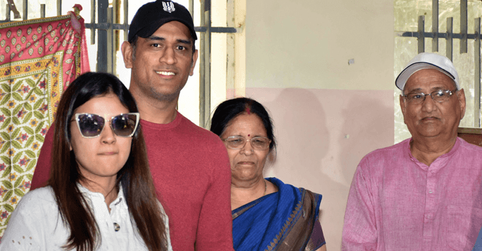 Mahendra Singh Dhoni with his parents