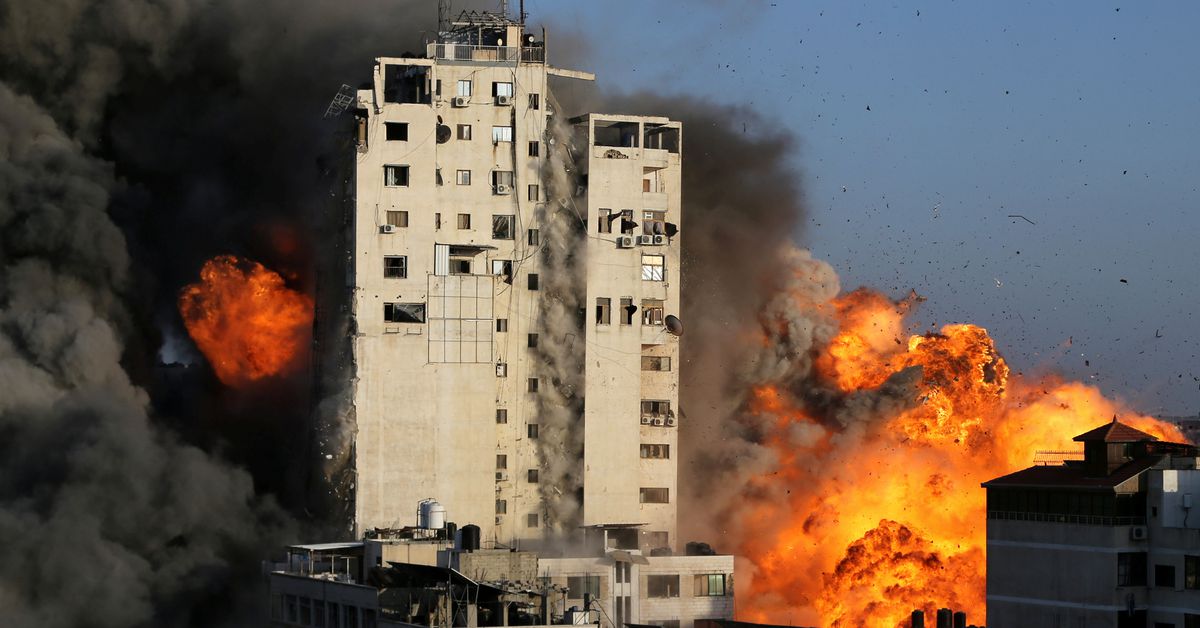 Hamas hits deep in Israel