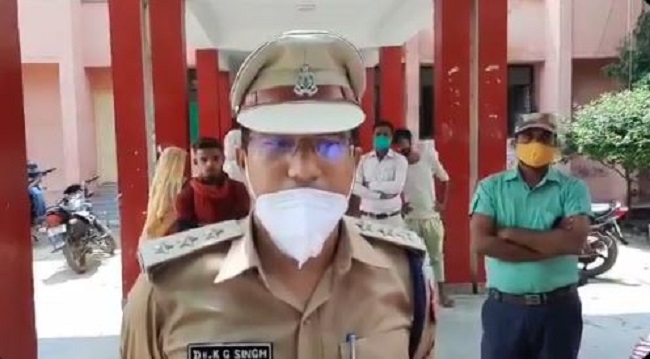 पुलिस ने किया हत्यारोपियों को गिरफ्तार