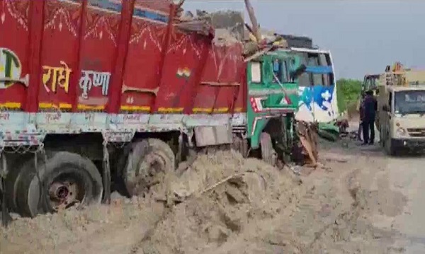 Bus-truck collision in Barabanki leaves 12 dead