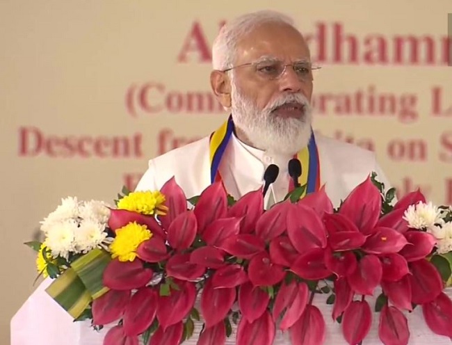 PM Modi Addressing people after inaugurating  Kushinagar International Airport