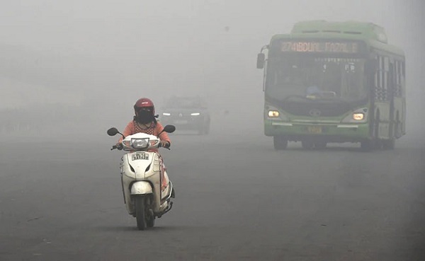 स्मॉग की चादर से ढका दिल्ली-एनसीआर