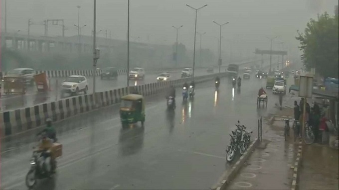 Rain in Delhi