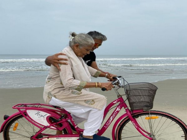 Milind Soman with his mother Usha Soman