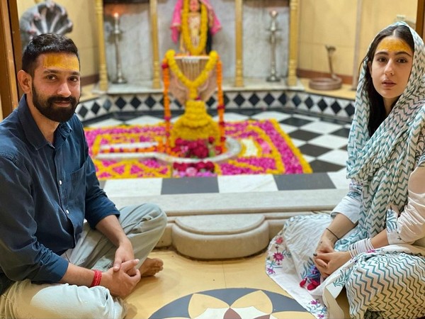 Bollywood Actor Sara Ali Khan and Vikrant Massey