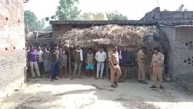 मौके पर जांच में जुटी पुलिस