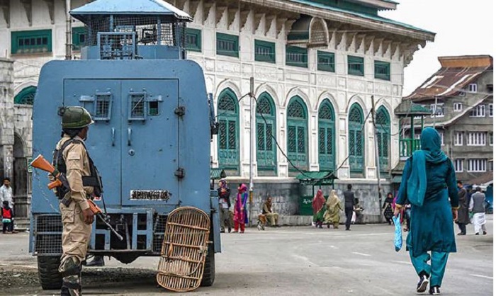 श्रीनगर के कई हिस्सों में रहा बंद