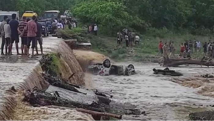 Car washed away in Uttarakhand