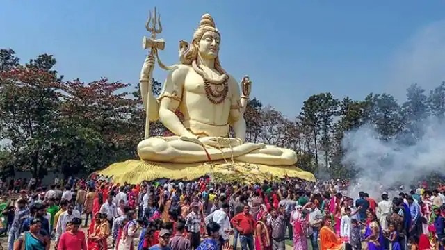 सावन में भगवान भोलेनाथ की पूजा से होती हैं मनोकामनाएं पूरी