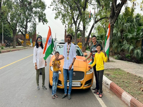 Man revamps car on the theme of 'Har Ghar Tiranga' by spending Rs 2 lakhs