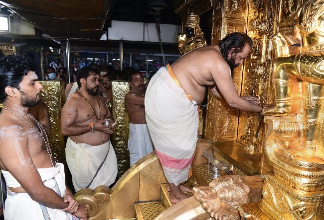 पूजा के लिए खुला सबरीमाला मंदिर