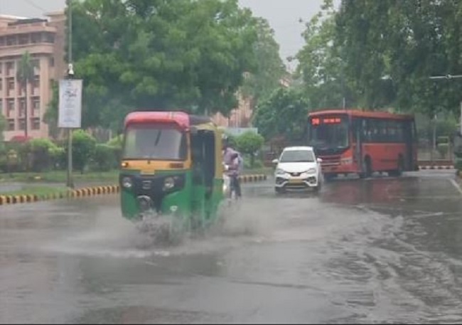 झमाझम बारिश ने दिलाई लोगों को उमस से राहत