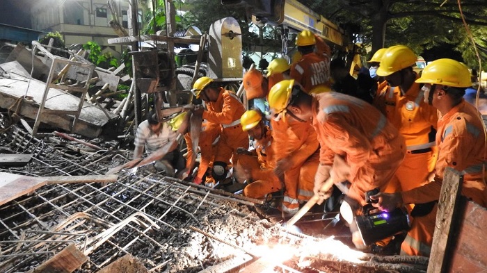 मौके पर पहुंची NDRF व SDRF की टीम