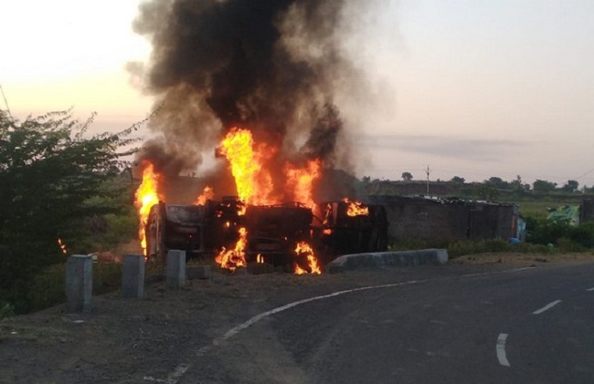 Fire breaks out in fuel tanker