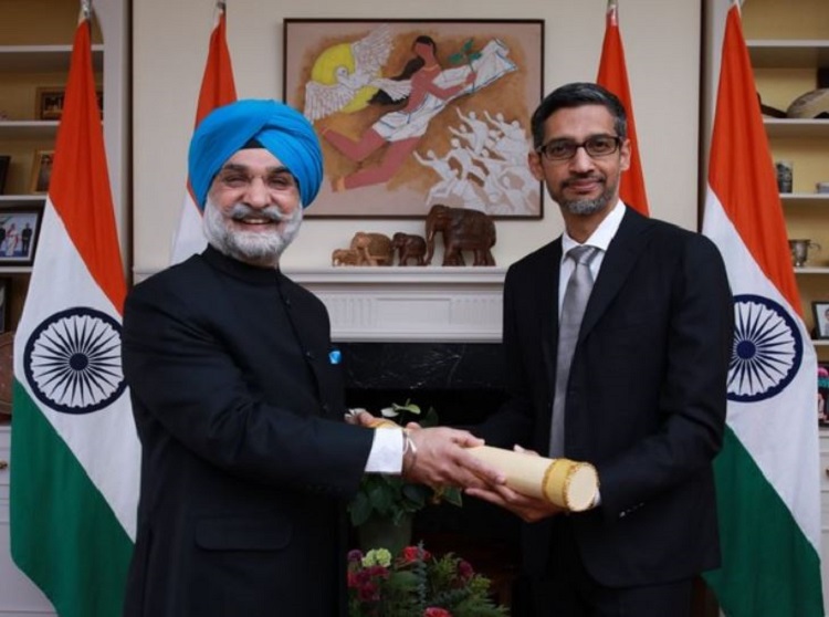 India's envoy to US hands over Padma Bhushan to Sundar Pichai