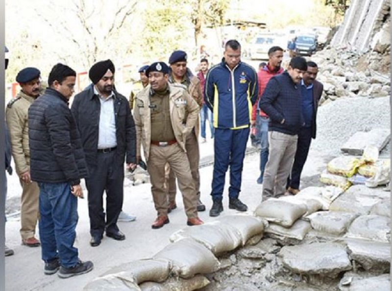 Senior officials conducting an on-site inspection of landslide areas of Joshimath