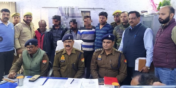 फिरोजाबाद पुलिस ने 75 लाख रुपए के गांजे के साथ गिरोह के पांच बदमाश को किया गिरफ्तार