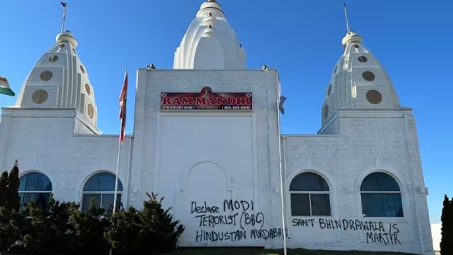 दिवारों पर खालिस्तानियों ने लिखे भारत विरोधी नारे