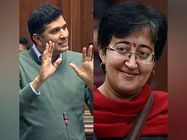 Saurabh Bhardwaj (L),  Atishi