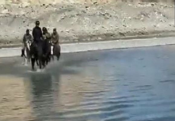 Indian army jawans patrolling an area in Galwan Valley