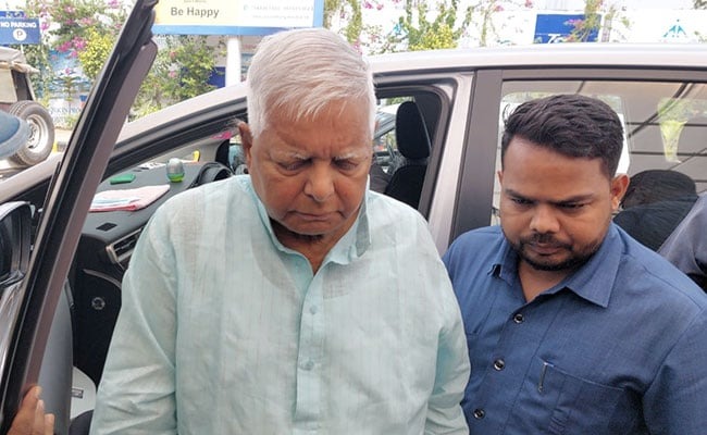 Lalu Yadav and his family  get bail