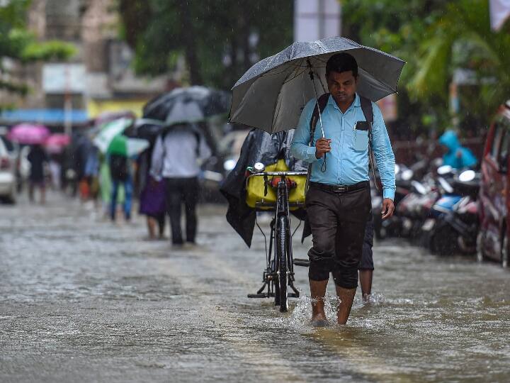 मुंबई एवं आस पास के शहरों में बेमौसम भारी बारिश