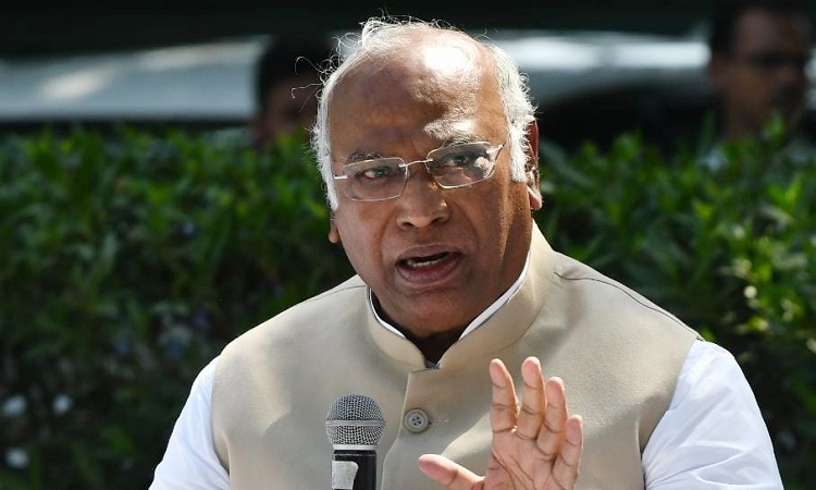 Mallikarjun Kharge (File)