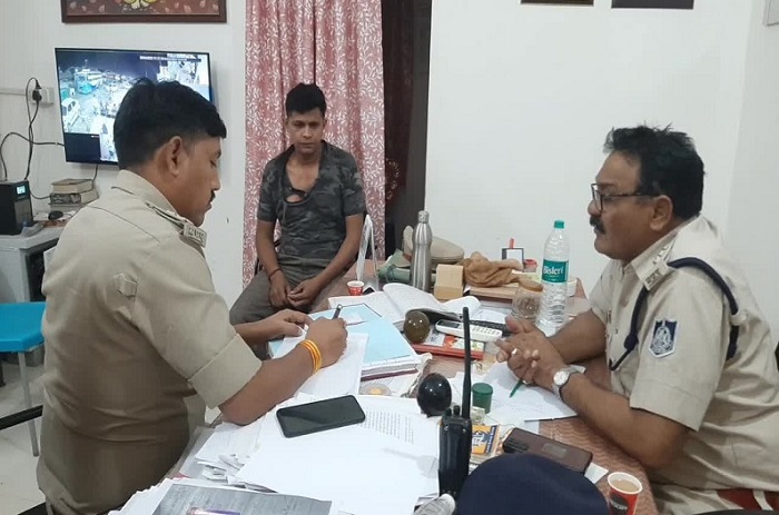 म्यामां में नौकरी में उत्पीड़न झेल रहा व्यक्ति महाराष्ट्र पुलिस