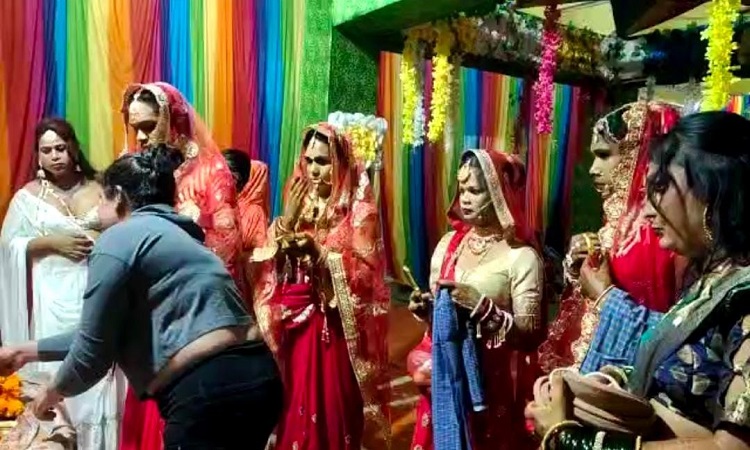 Eunuchs during their wedding ceremony