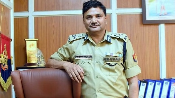 उत्‍तर प्रदेश के पुलिस महानिदेशक (डीजीपी) डॉक्टर राजकुमार विश्वकर्मा