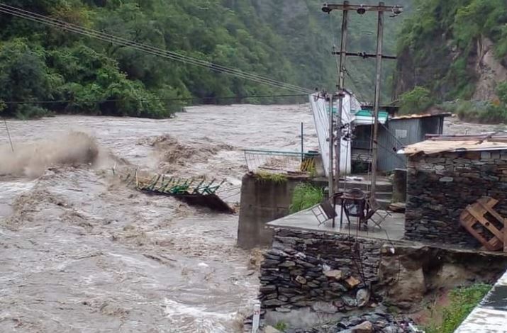 अभूतपूर्व बारिश (फाइल)