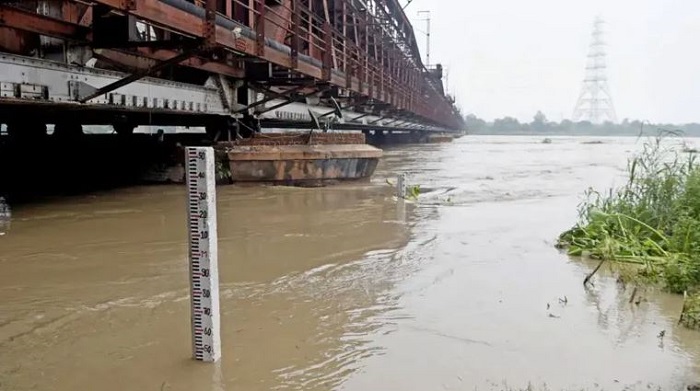 यमुना का जलस्तर मामूली वृद्धि के साथ 205.58 मीटर पर पहुंचा