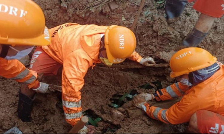 NDRF team conducting search operation in Raigad landslide hit area