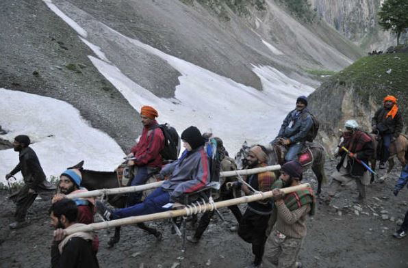 कड़ी सुरक्षा के बीच बूढ़ा अमरनाथ यात्रा शुरू